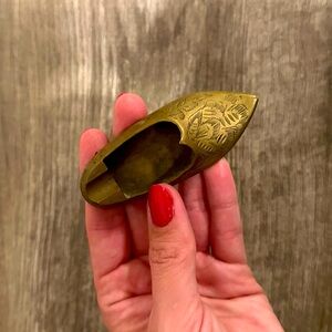Vintage Little brass show slipper ashtray made in India
